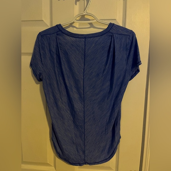 Lululemon t shirt - Picture 2 of 2